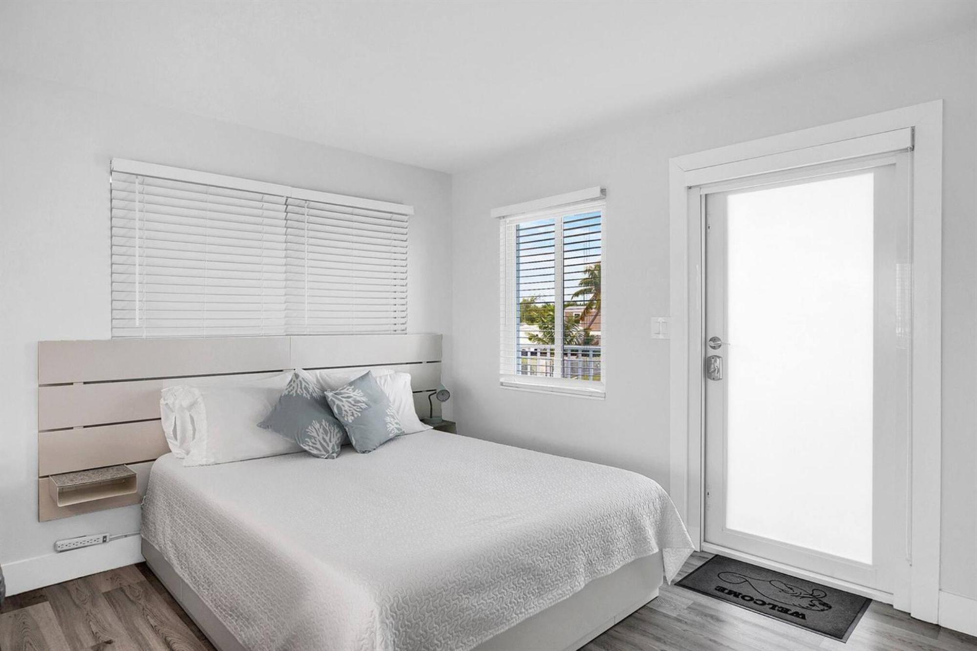 Waterfront 1, Kayaks, Pool, Bay View, Wifi *