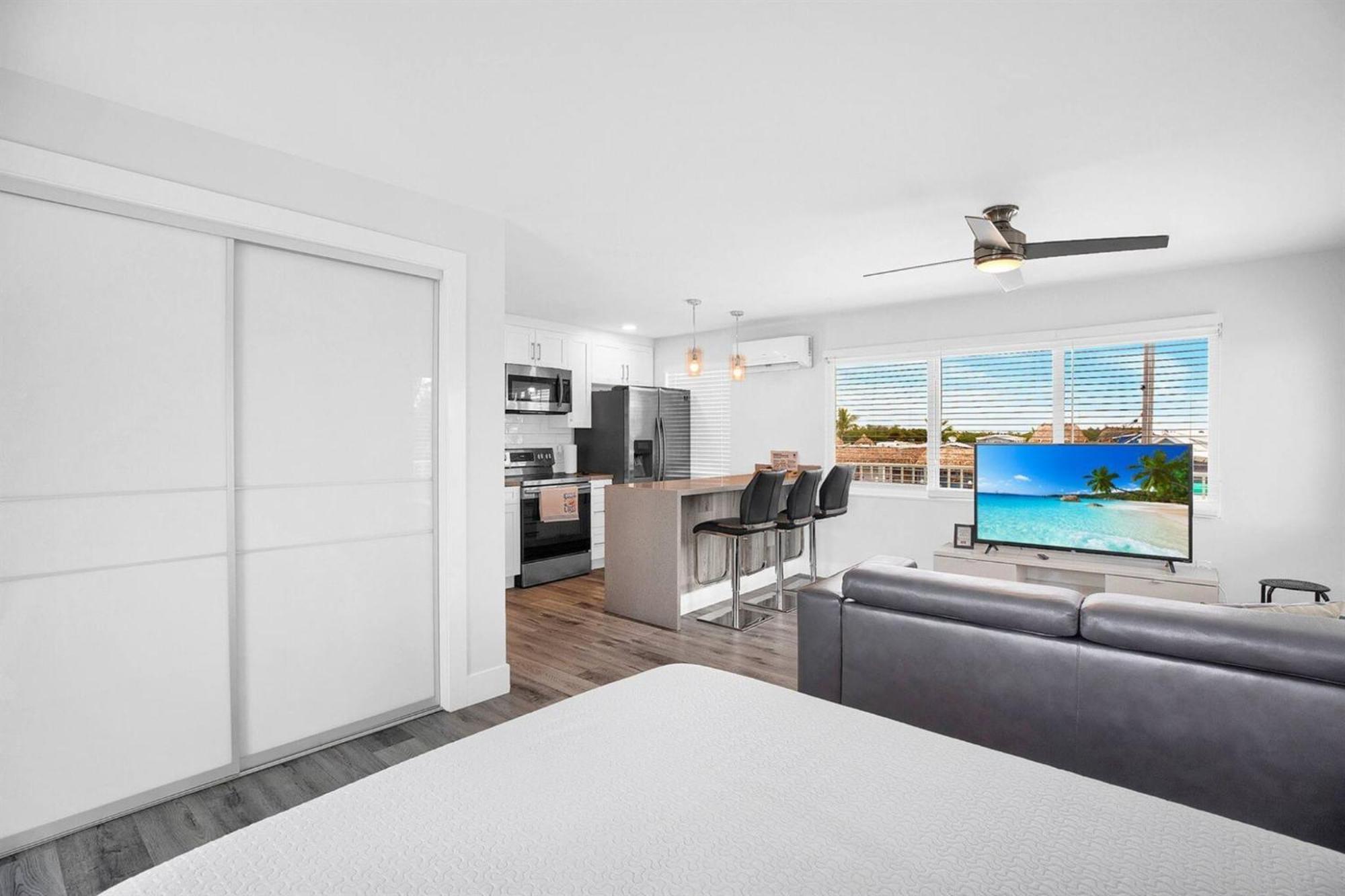 Waterfront 1, Kayaks, Pool, Bay View, Wifi *